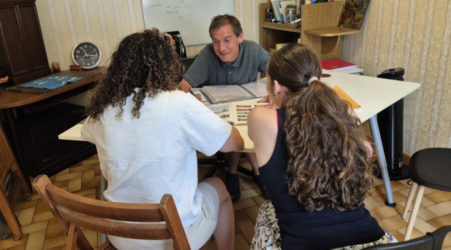 Cours d'anglais en petit groupe avec un professeur bilingue à Villefranche - de - Lauragais près de Toulouse, chez Enjoy English